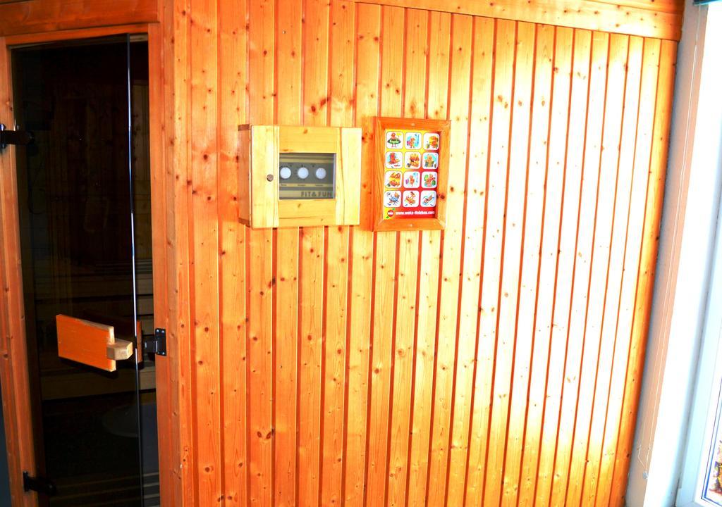 Hotel Zum Goldenen Hirsch Sankt Kilian Bagian luar foto